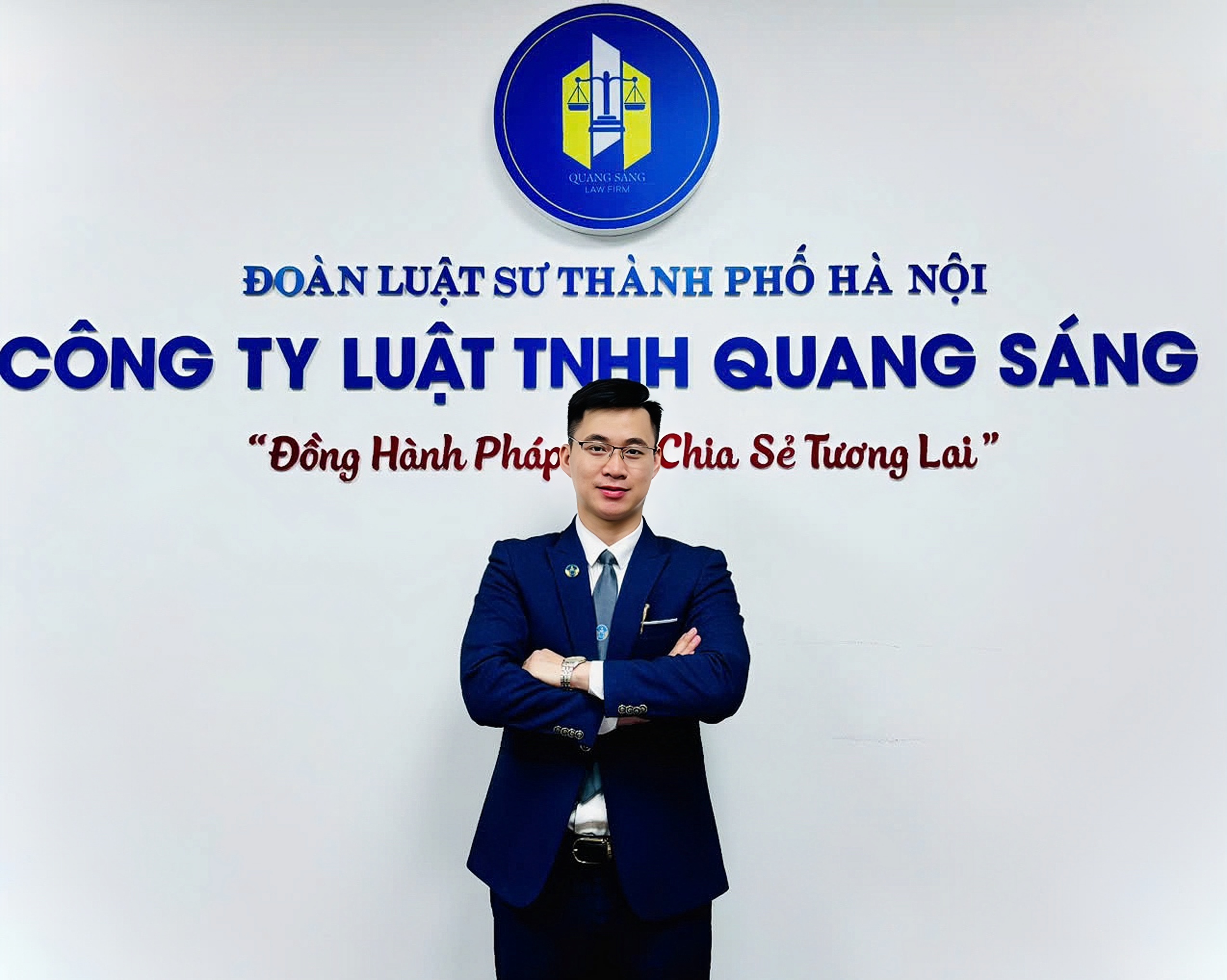 You are currently viewing SỔ ĐỎ ĐỨNG TÊN VỢ, KHI BÁN ĐẤT CÓ CẦN CHỮ KÝ CHỒNG KHÔNG?