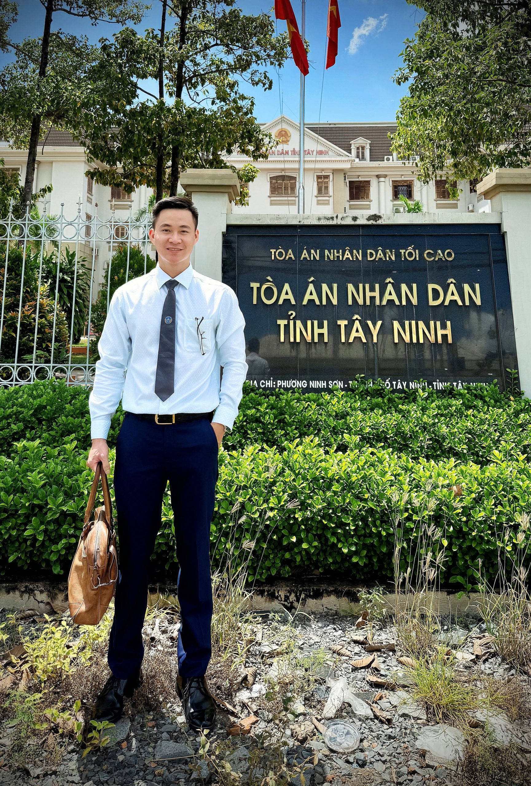 You are currently viewing HỢP ĐỒNG GIẢ CÁCH LÀ GÌ? DẤU HIỆU NHẬN BIẾT