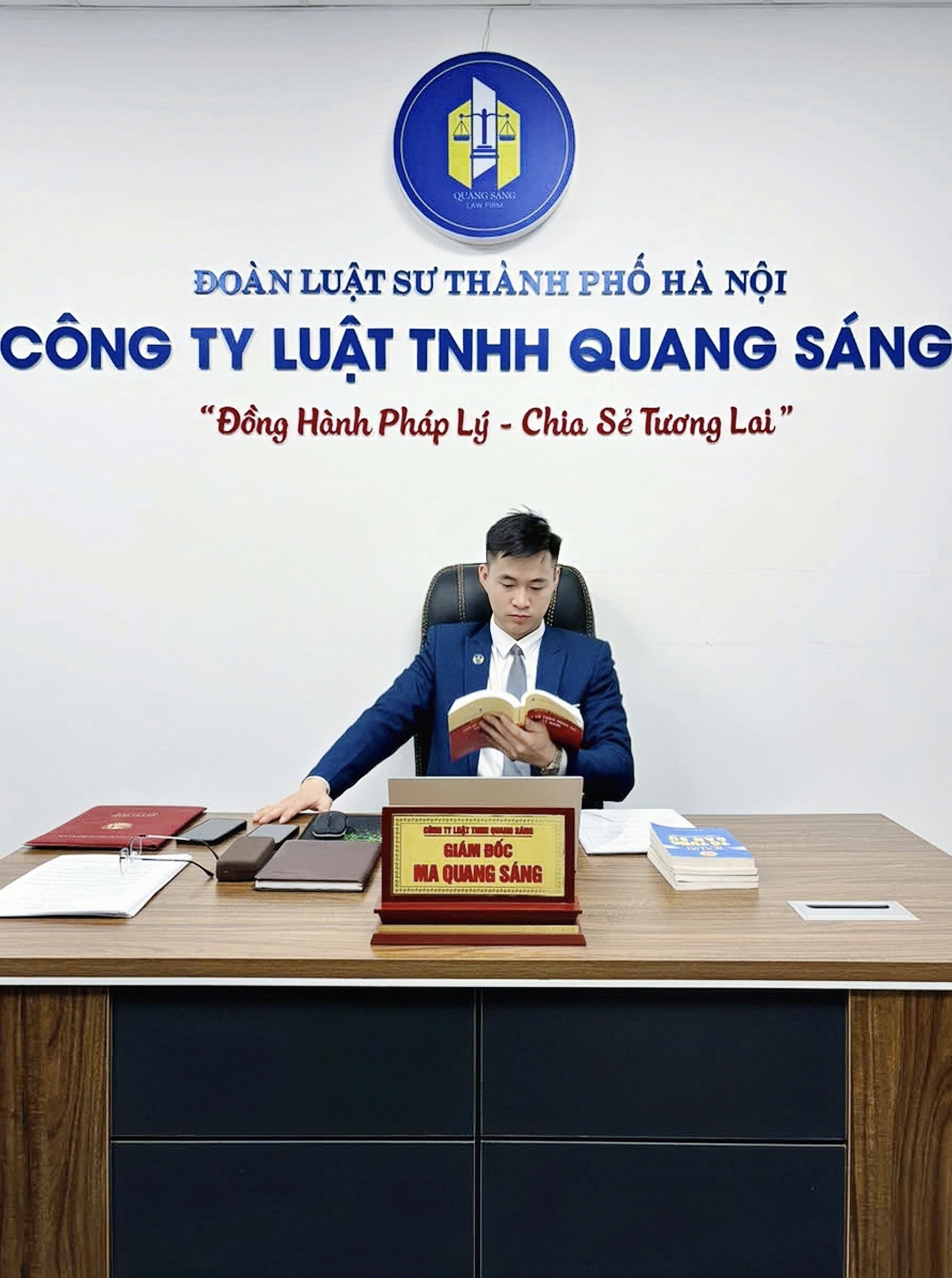 Read more about the article THỦ TỤC LY HÔN 2025: CẦN GIẤY TỜ GÌ? NỘP Ở ĐÂU?